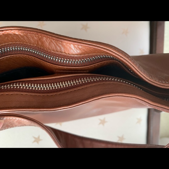 PERLINA New York Brown Leather Shoulder Hobo Tote Bag - Picture 4 of 13